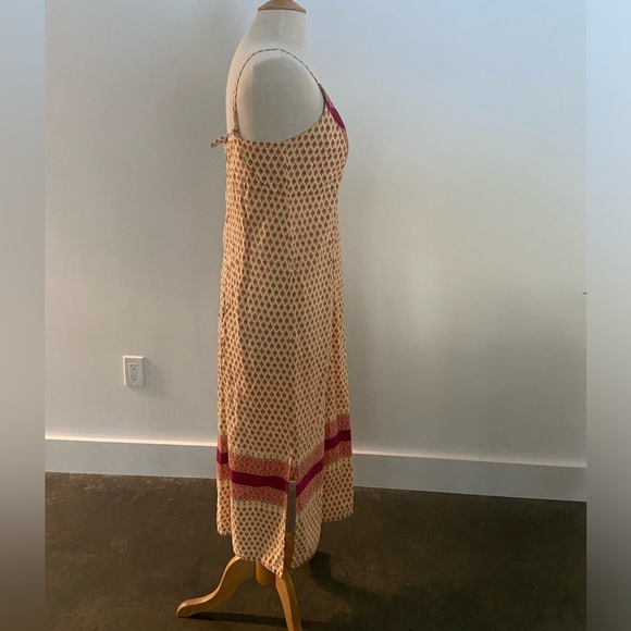 ๐Batik Style Maxi Dress - Picture 8 of 9